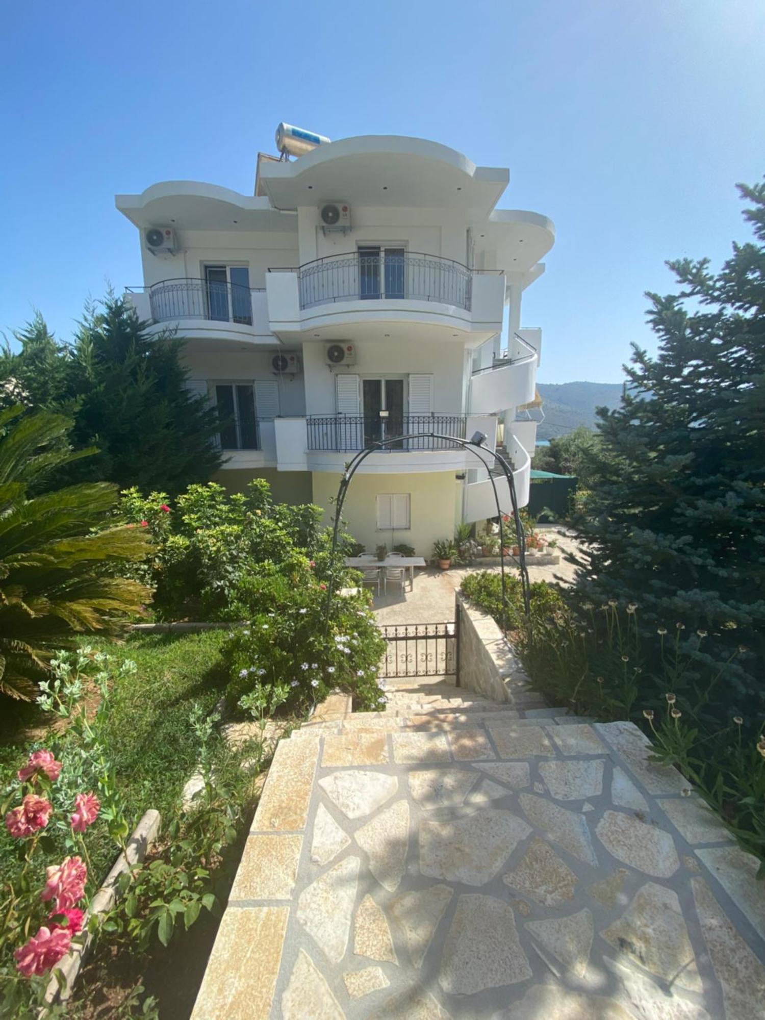 Bafas Apartments Plataria Exterior photo